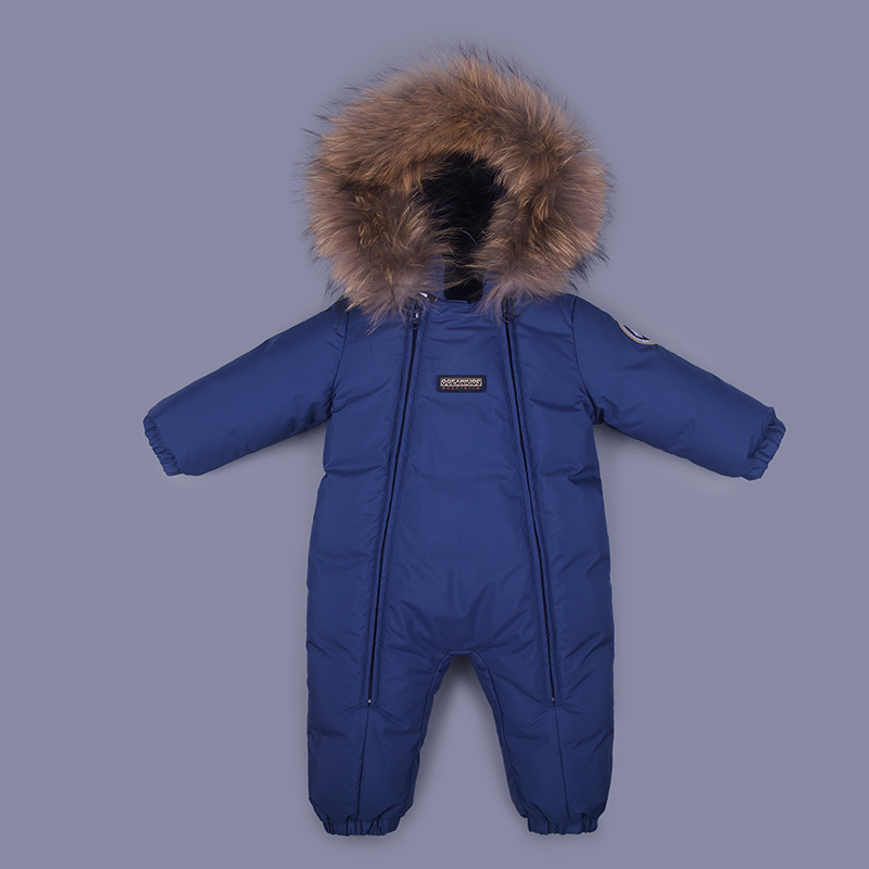 新生儿穿分体衣好还是连体衣,新生儿穿连体衣好还是分体衣好