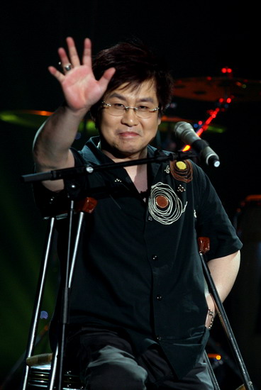 郑智化年轻时的水手,唱水手的郑智化现在是什么状况