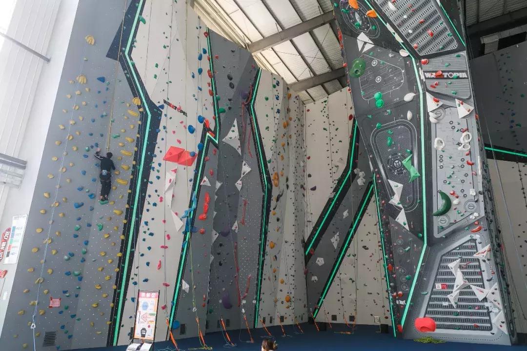 天津攀岩蹦床运动馆,天津淘气堡攀岩