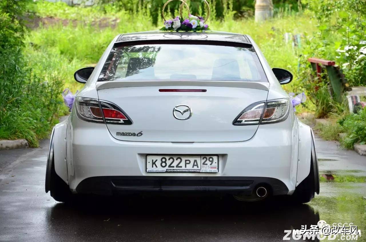 估计战斗名族追求的就是这种夸张效果?马自达6睿翼欣赏