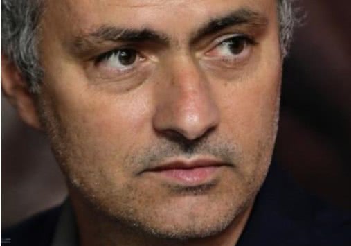 足坛十大巨星排名马拉多纳,是天使亦是恶魔