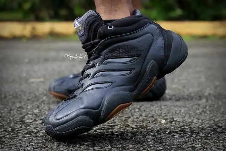 阿迪达斯全系列解说,阿迪达斯椰子鞋鞋带系法视频