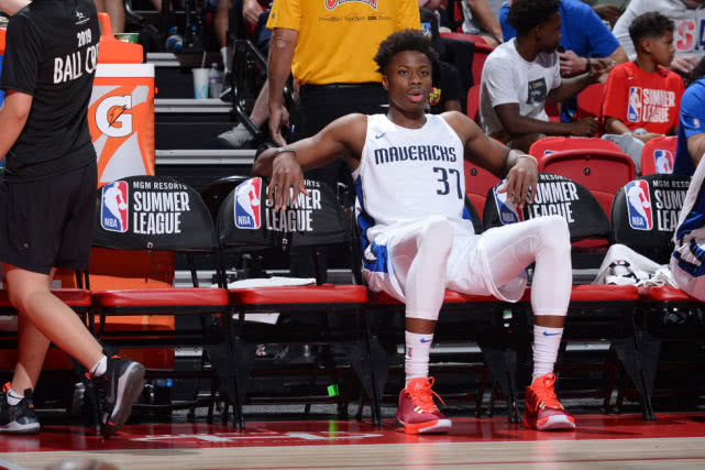 字母哥四兄弟齐聚,字母哥三兄弟同登赛场