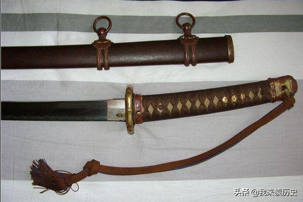 日本二战中的武士刀与大刀,二战日本制式军官刀