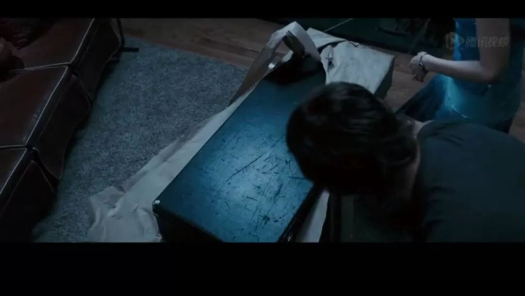 一啸电影｜妻子离世，丈夫深入调查，竟发现妻子这个秘密