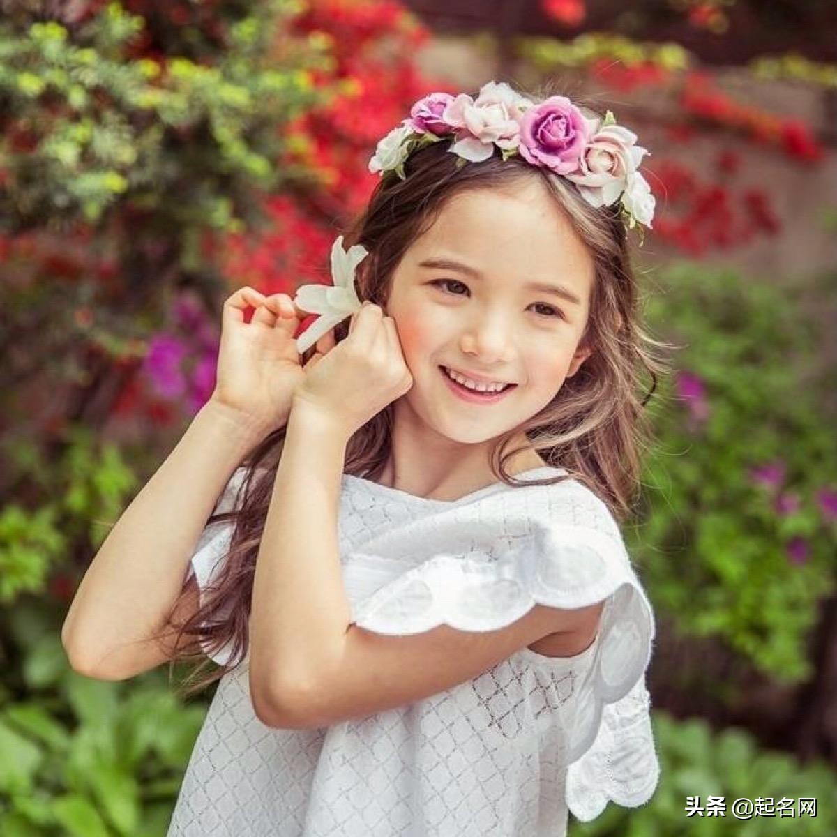 钟灵毓秀起名,钟灵毓秀形容女孩子