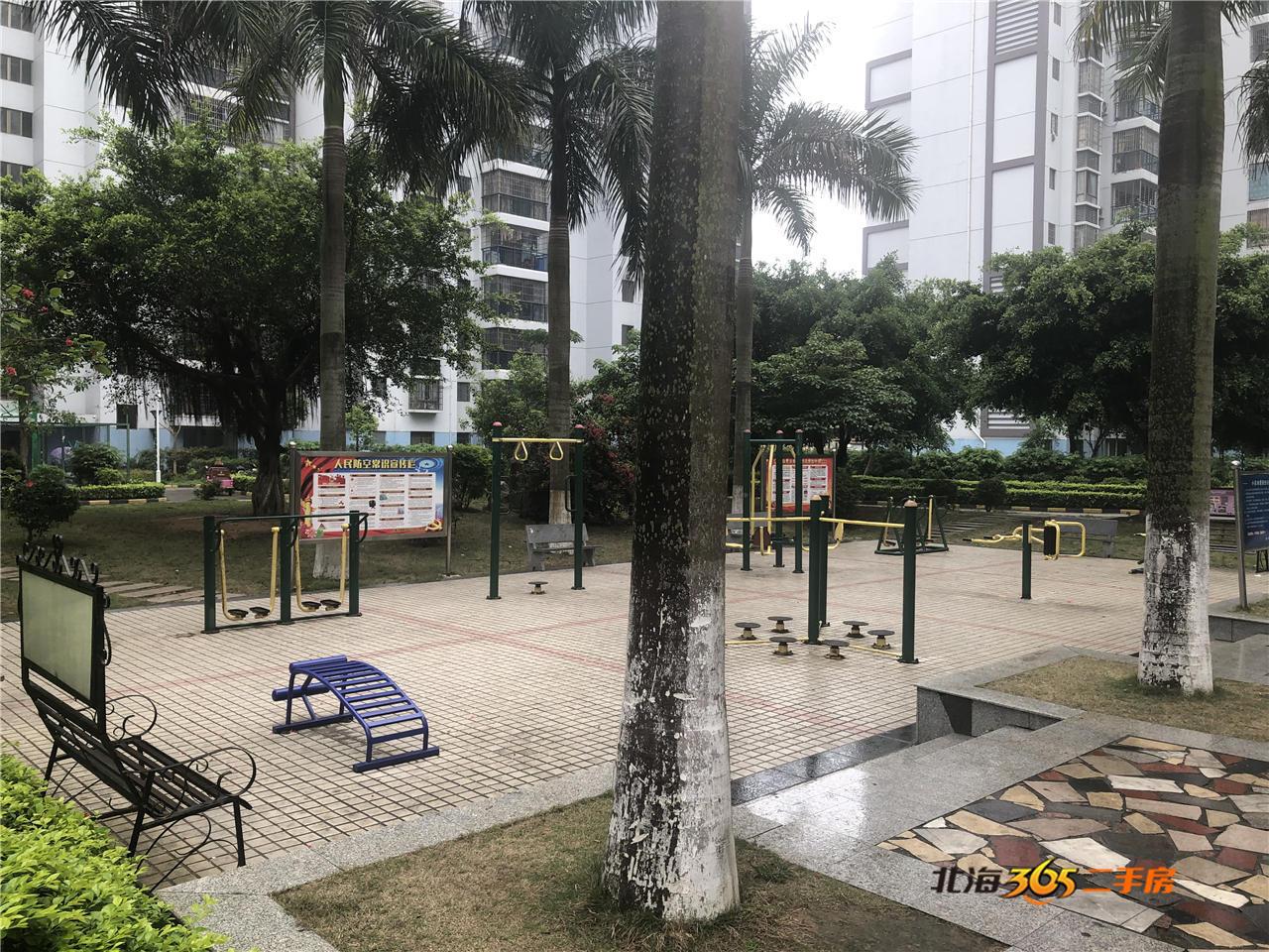 北海二手性价比高楼盘,北海市岳麓海岸到侨港有多远