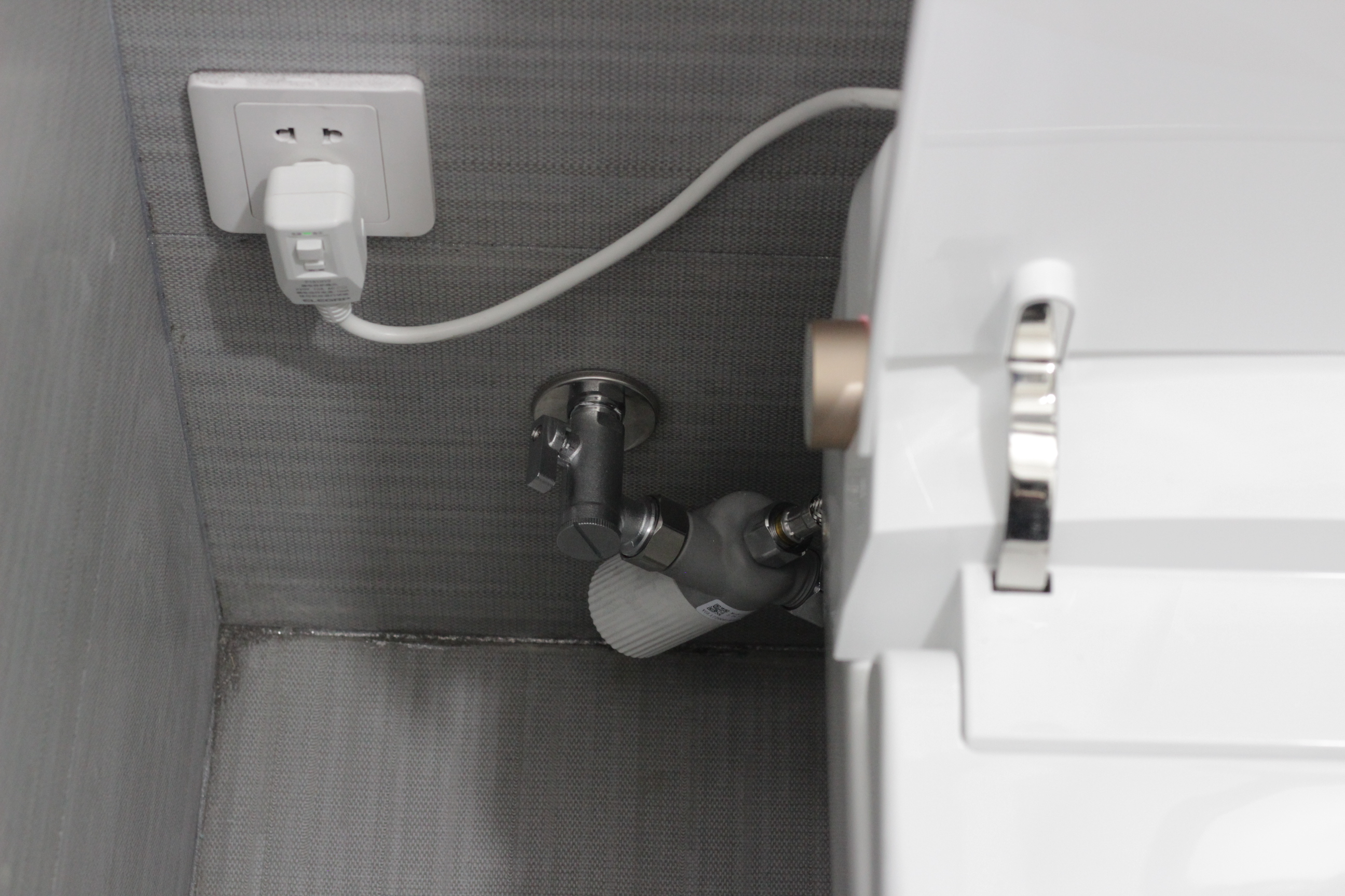 旧时王谢堂前燕，飞入寻常百姓家---怡和YV50智能马桶