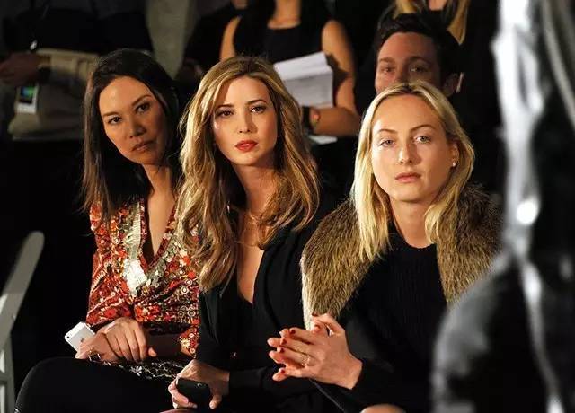 邓文迪相貌平庸为何能吸引男人,邓文迪与默多克91岁