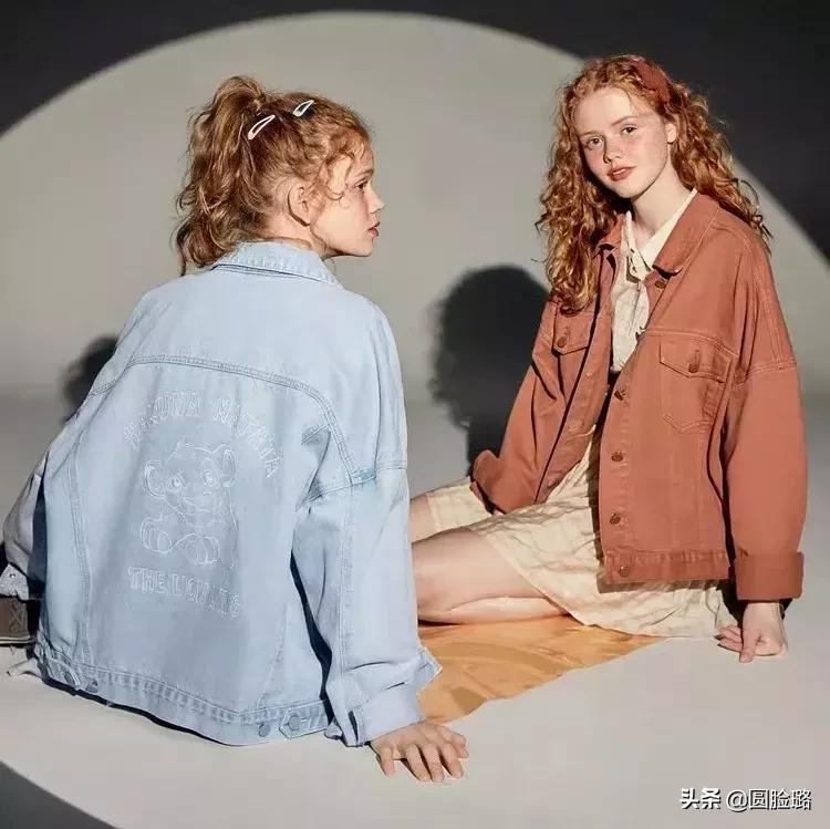 优衣库+MOCO+乐町联名T恤都太好看了！求求你帮我选一下