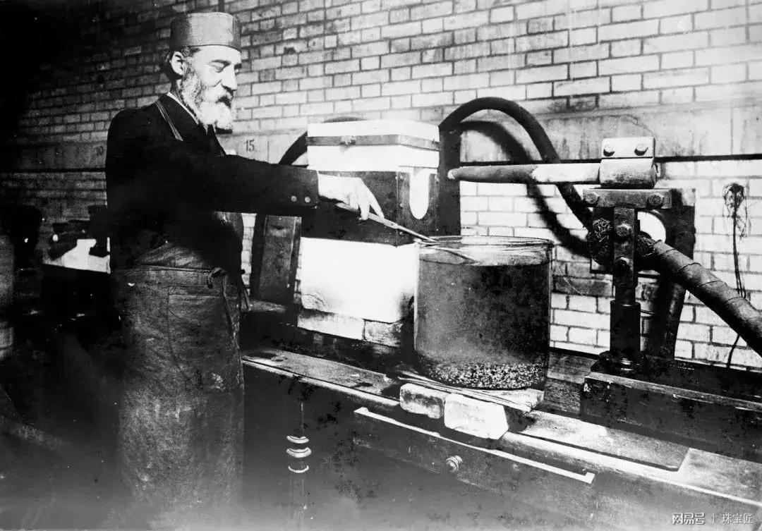 一克拉粉色莫桑石价格,假南非钻石一克拉多少钱