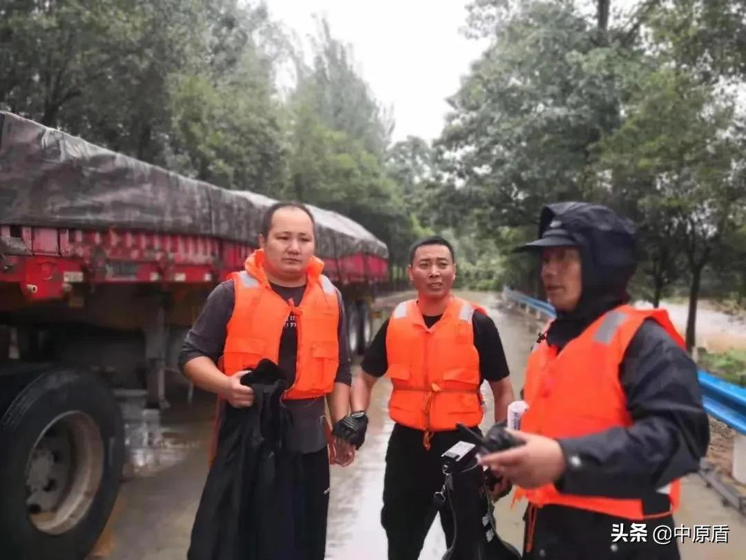 杨旭恒勇救51人归来视频,杨旭恒能拿一等功吗