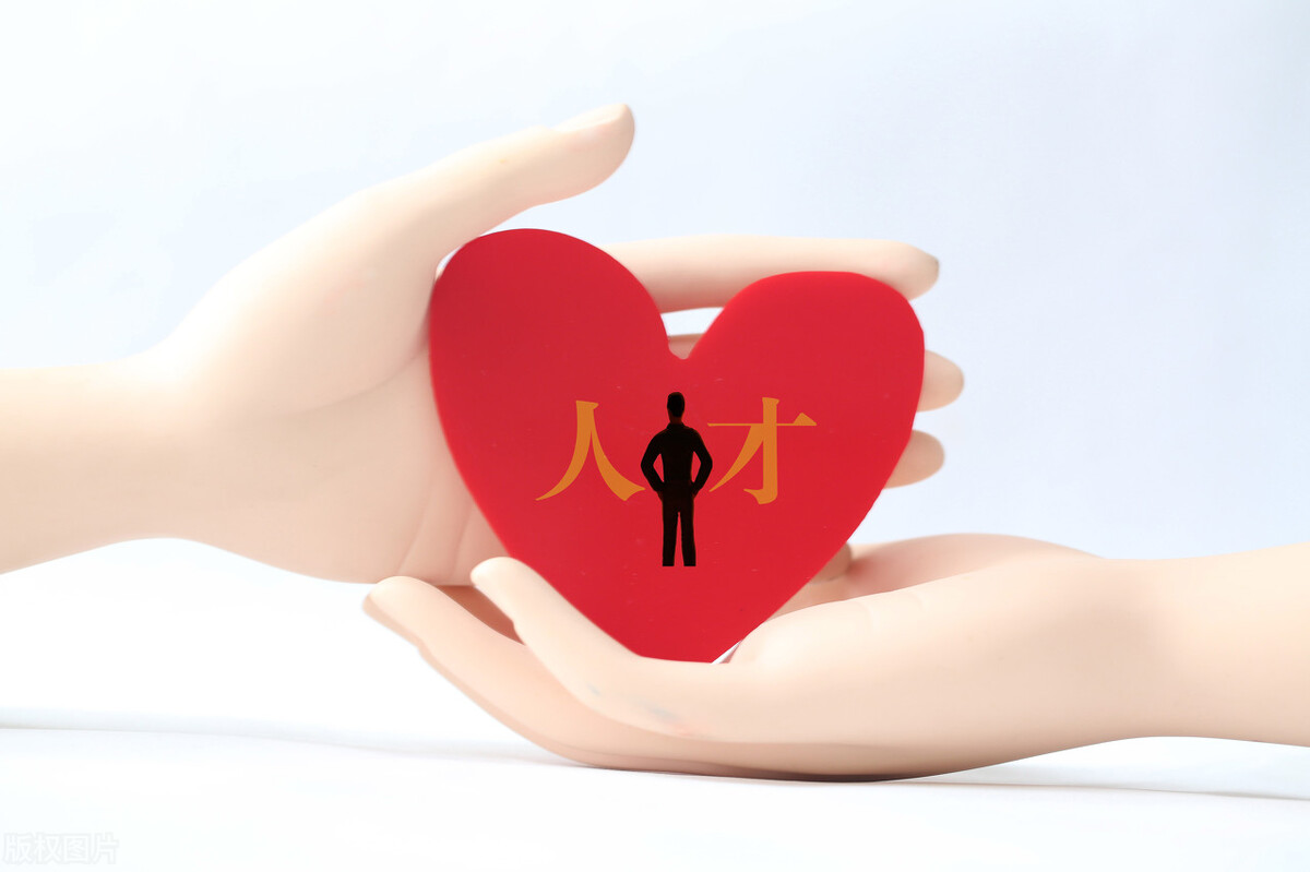 不考试就能当公务员的三种途径,不用考试就能当公务员的六类人