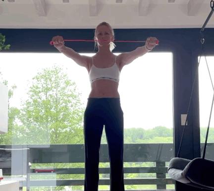 关节瑜伽每天必练8个动作,初学者瑜伽手臂练习