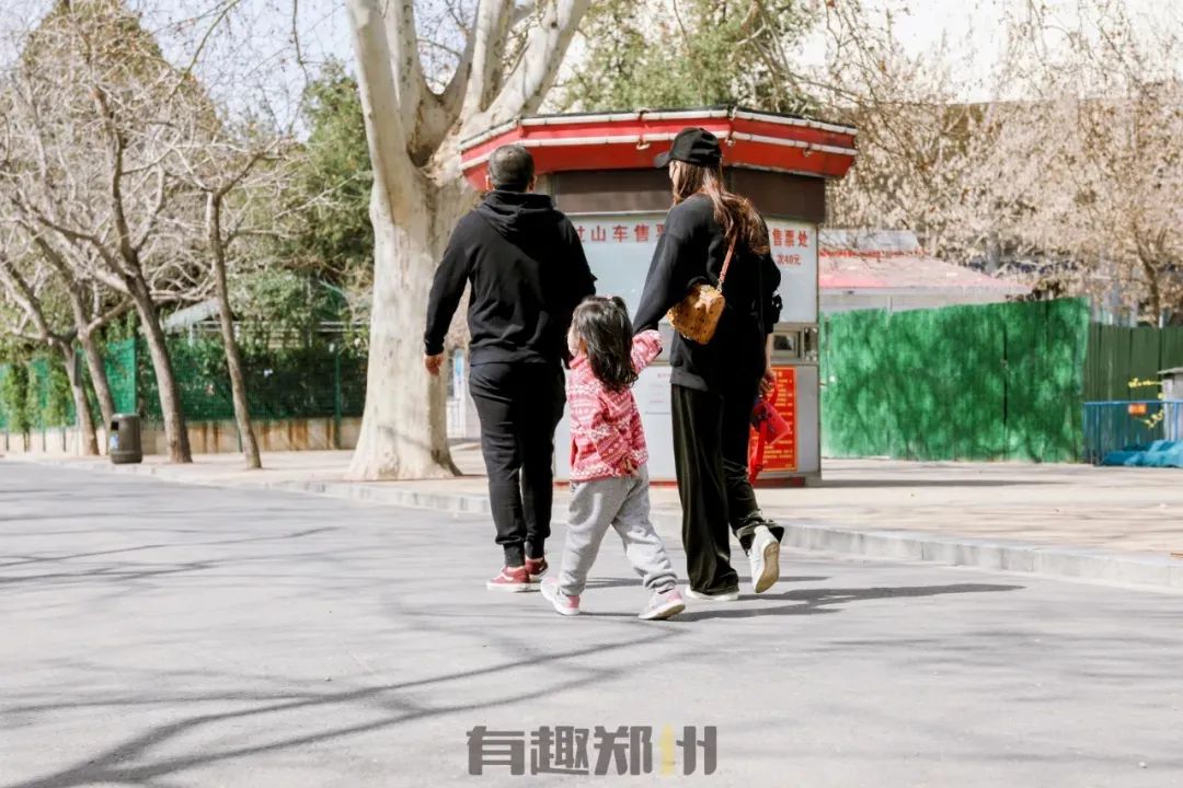 恢复堂食第一天餐厅,郑州恢复堂食的第一天