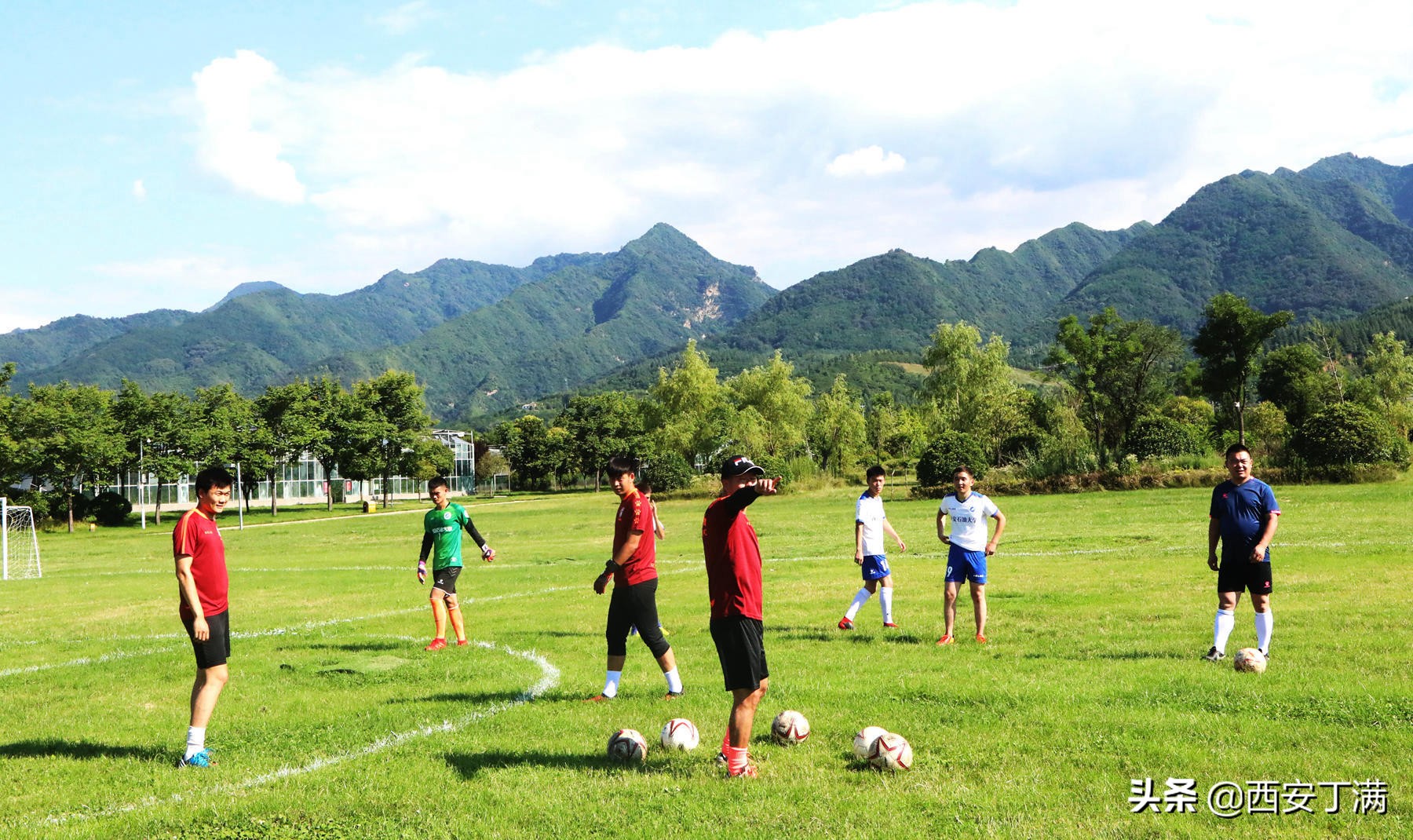 小足球大梦想创意,全国青少年校园足球夏令营陕西队