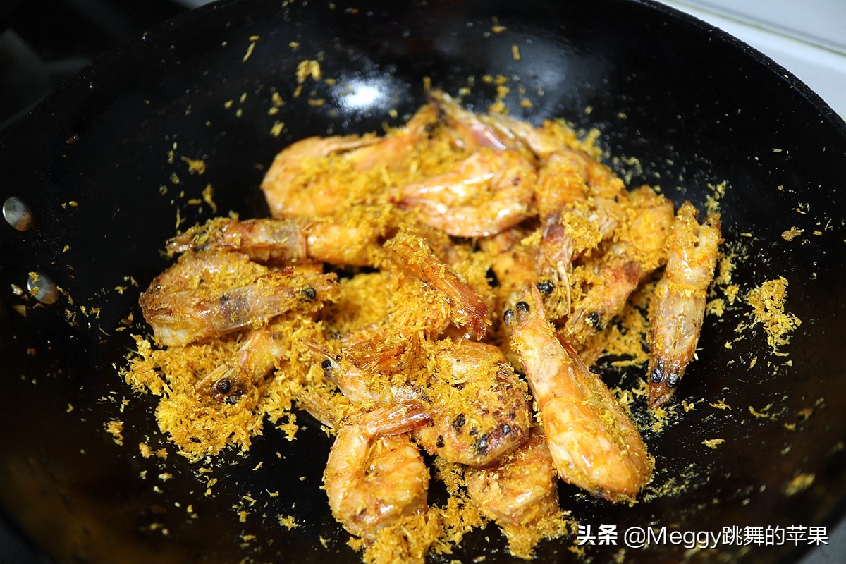 避风塘皮皮虾怎么做才酥脆,避风塘炒虾酥脆鲜香上桌就被抢光