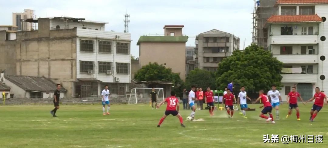 2021丰顺县县长杯足球赛,丰顺举行梅州足球比赛