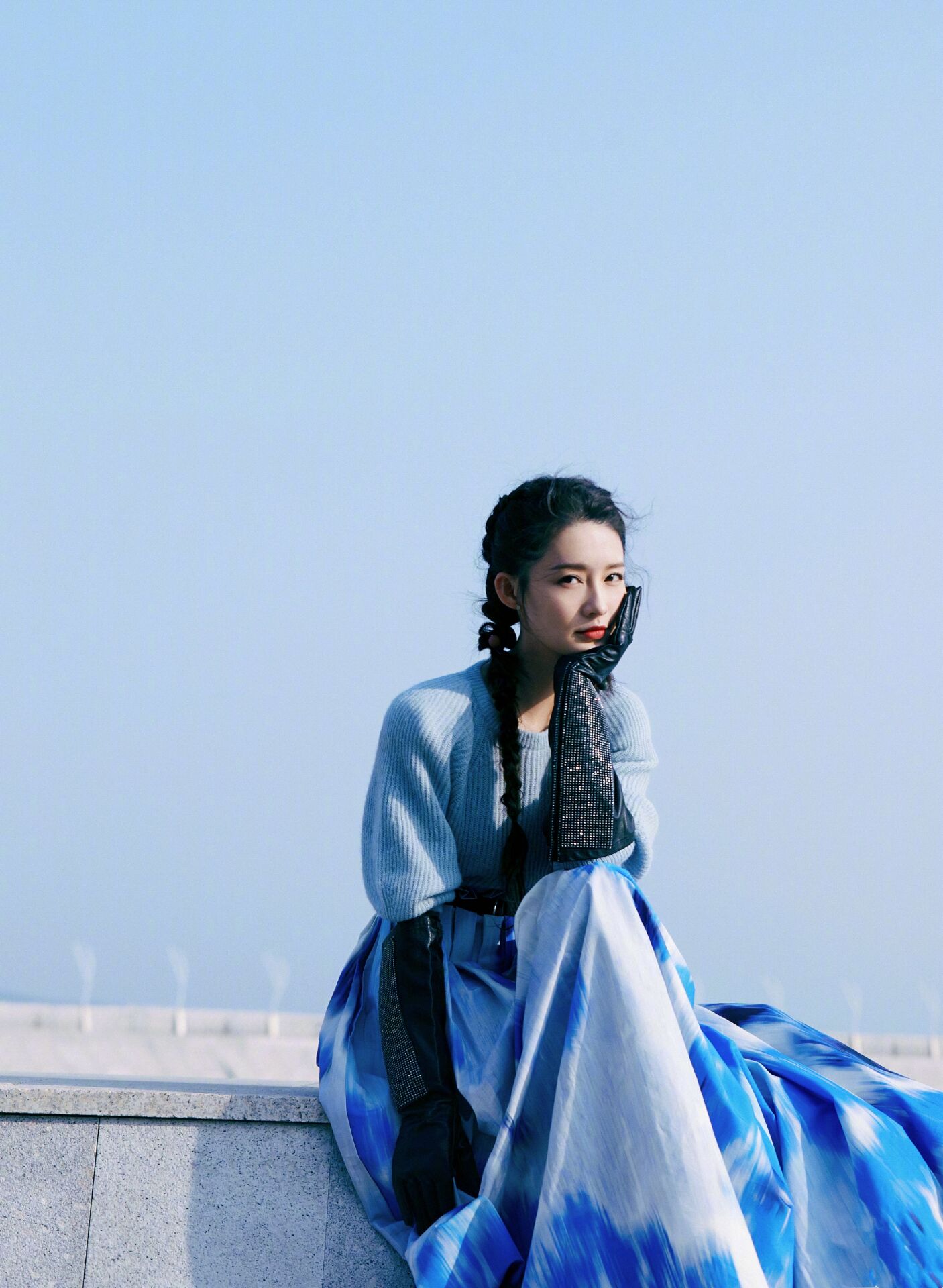 李沁蓝衣回眸,李沁蓝绿色