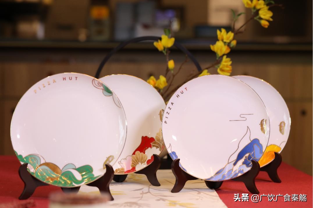 必胜客国潮新品,必胜客致敬时光之美