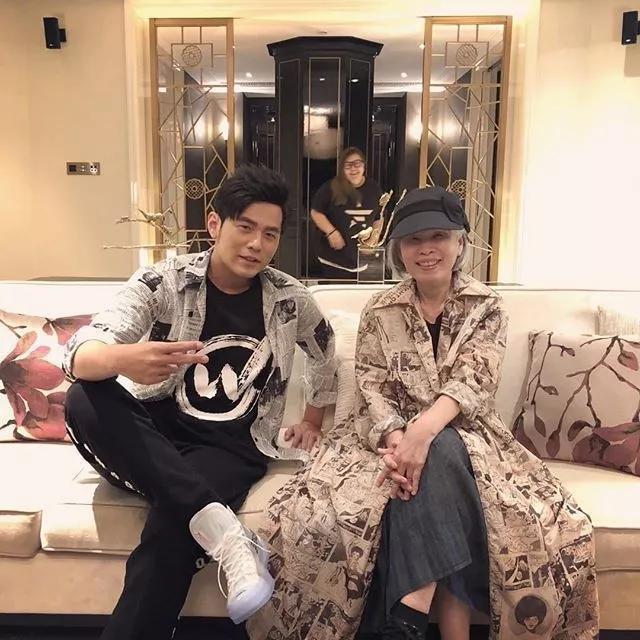 最贵的球星球鞋排行榜前十名,十大最贵的耐克球鞋