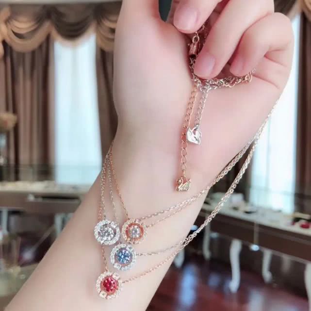 3折！火了125年的施华洛世奇，凭什么让女人无法拒绝？