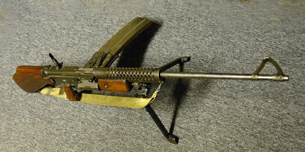 顺溜用的半自动步枪,二战枪械大百科半自动步枪