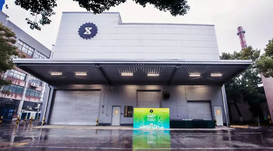 试错中的百威英博ZX部门,能教给国产啤酒什么?