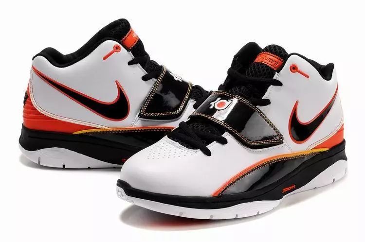 kd杜兰特战靴简版5代,kd球鞋最新