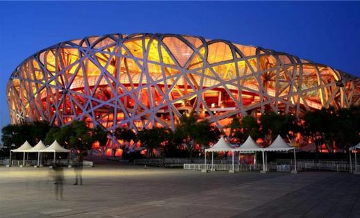 当年修建鸟巢花了34亿,2004年修建鸟巢出了什么事