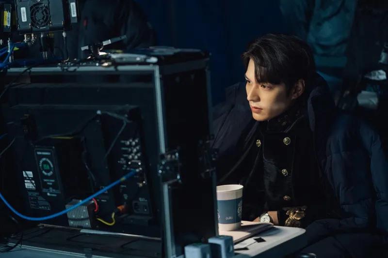 李敏镐永远的君主合集,李敏镐18岁到现在