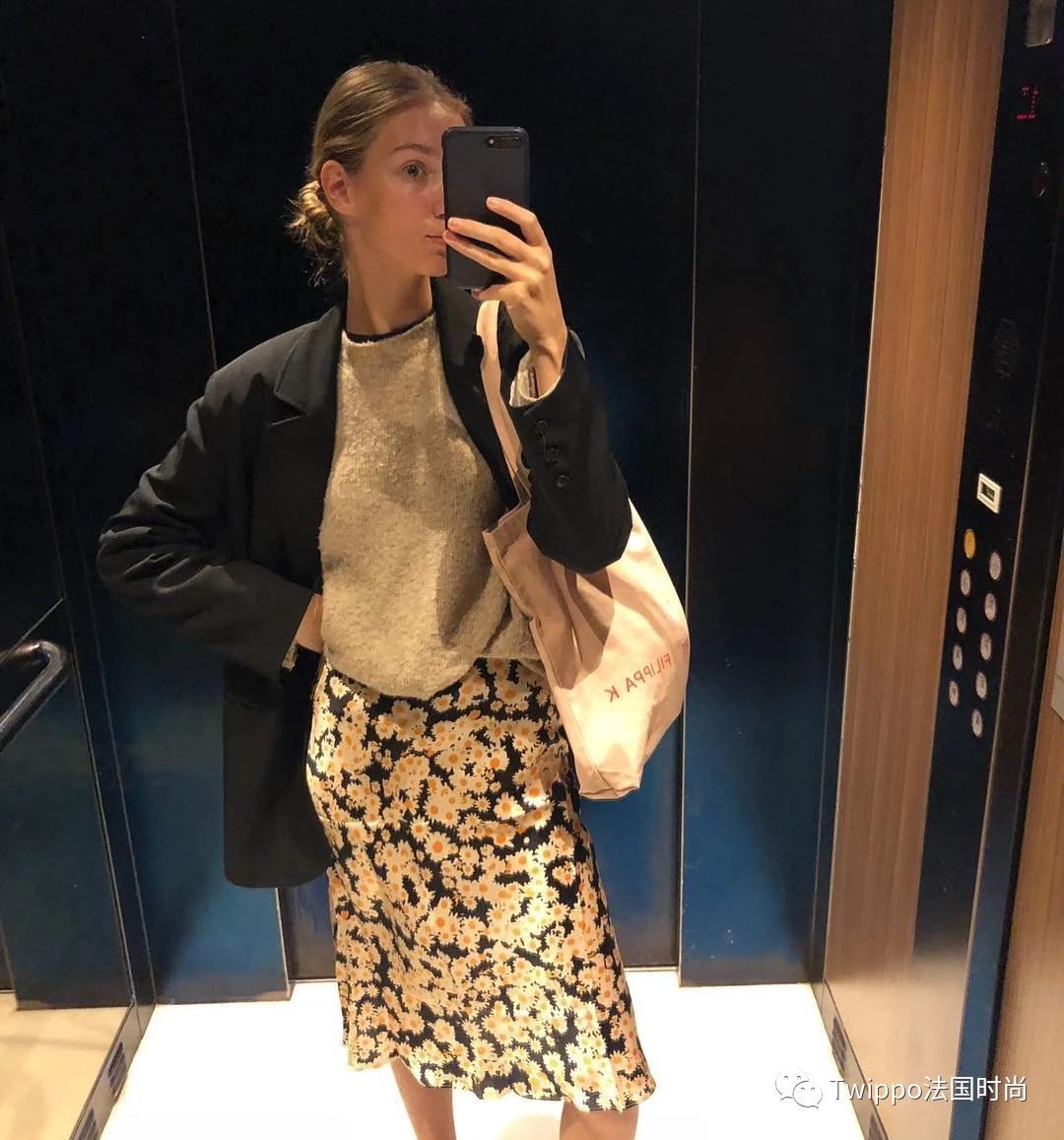 巴黎女孩春天穿什么裙子,法国女人夏天穿什么裙子