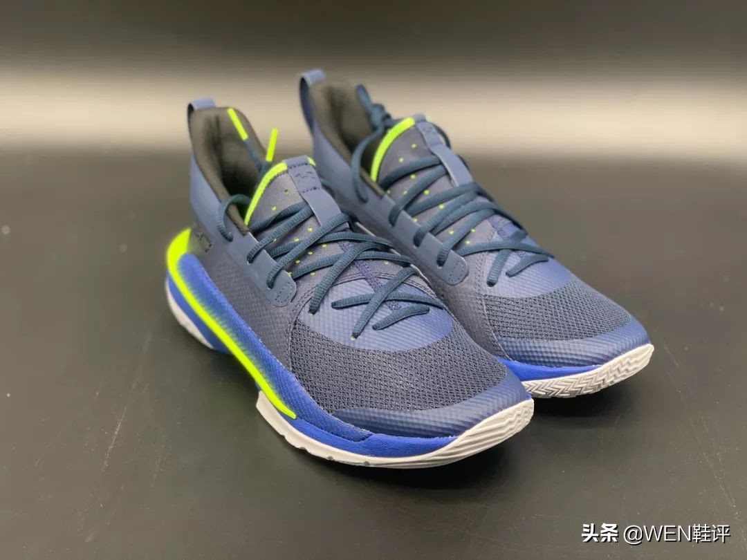 UA签约库里真用心，极为豪华的中底科技，致敬球迷的第七代战靴