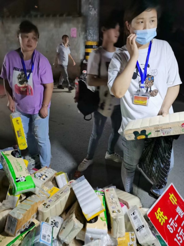 批发纸巾摆摊,拼多多批发纸巾摆摊