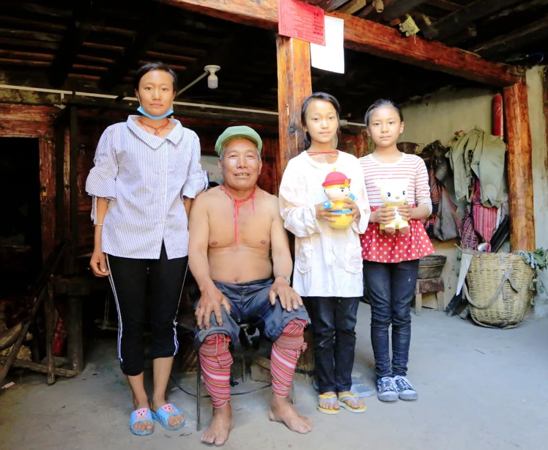 洛克徒步木里到稻城翻的是哪座山,秘境四川甘孜