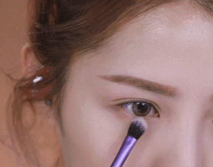 潘通流行色是怎么诞生的 (潘通流行色对时尚的影响)