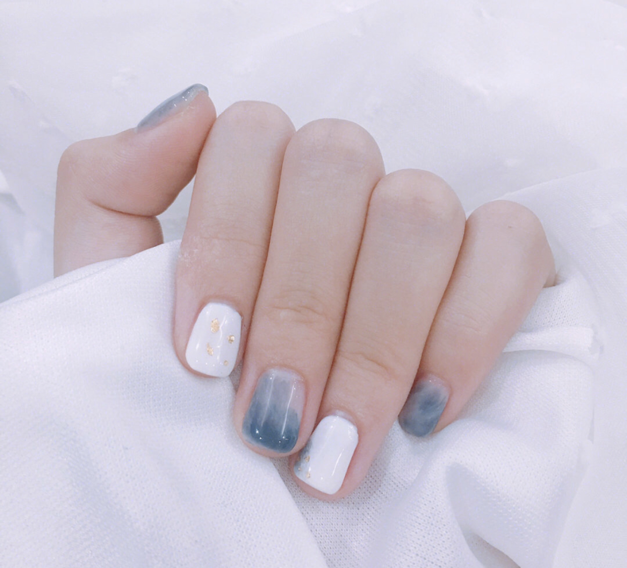 晕染蓝色美甲教程,仙气美甲晕染款式