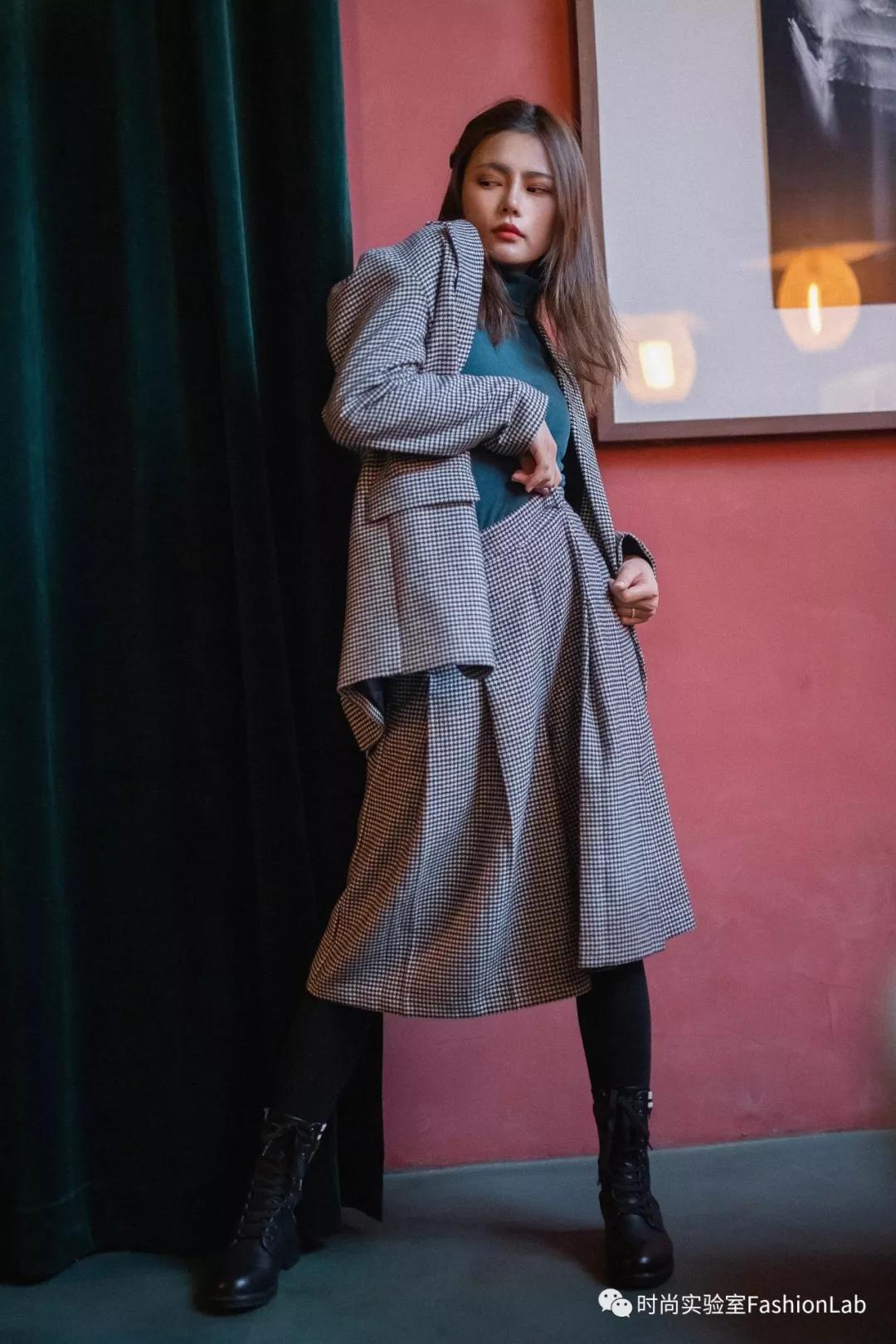 冬天下身穿暖和还是上身穿暖和,冬天想穿的很薄也保暖怎么穿