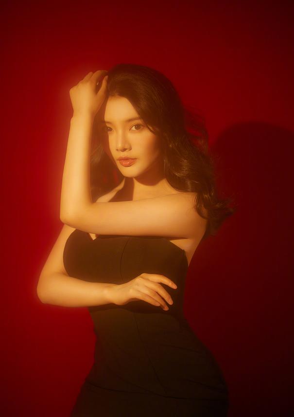 足球宝贝徐冬冬的照片,徐冬冬足球宝贝视频