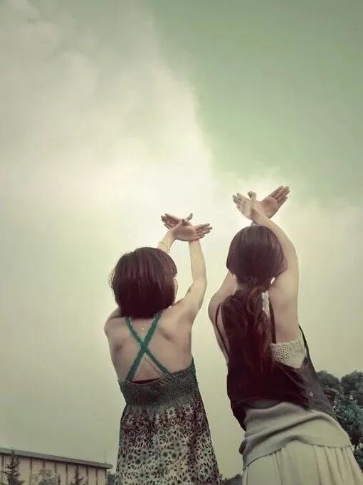 闺蜜和男朋友暧昧不清,男朋友闺蜜暧昧不清