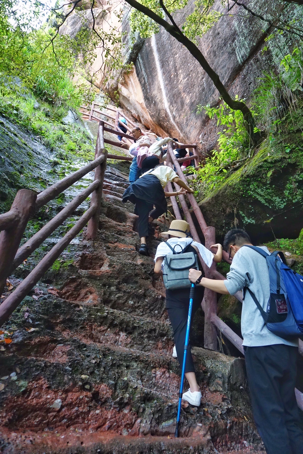 丹霞山周边三日游,丹霞山三日之旅攻略