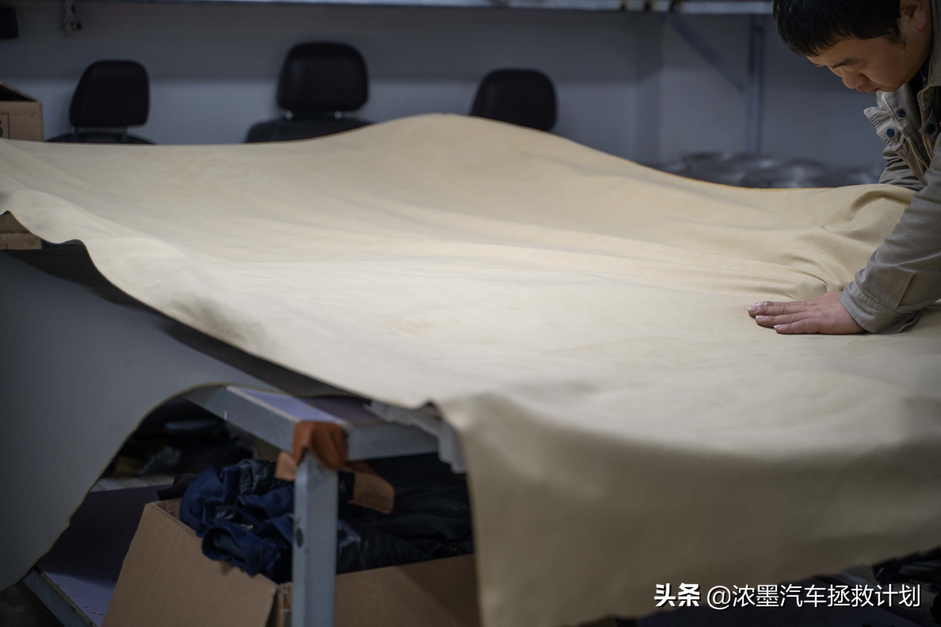 丰田霸道酷路泽带你翻山越岭,丰田兰德酷路泽低速4驱越野模式