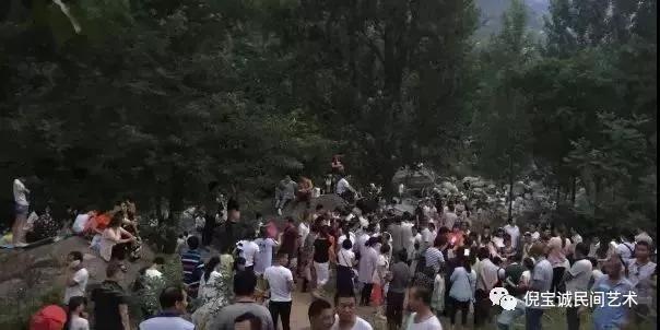 嵩山上面还有个什么寺,嵩山有石头吗