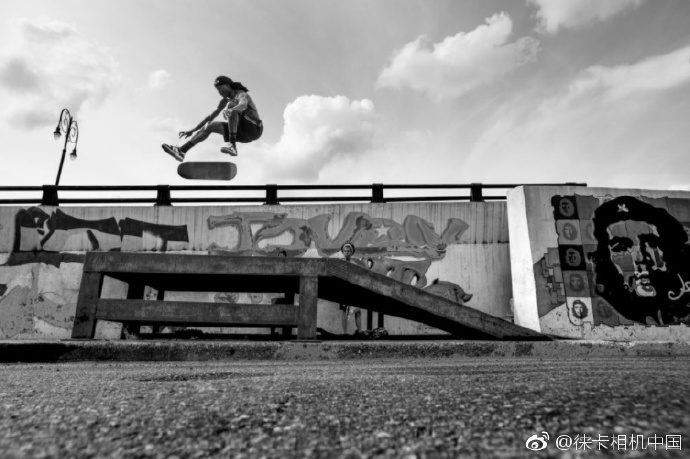 徕卡m-e和徕卡m9哪个好,徕卡m系列最好的相机