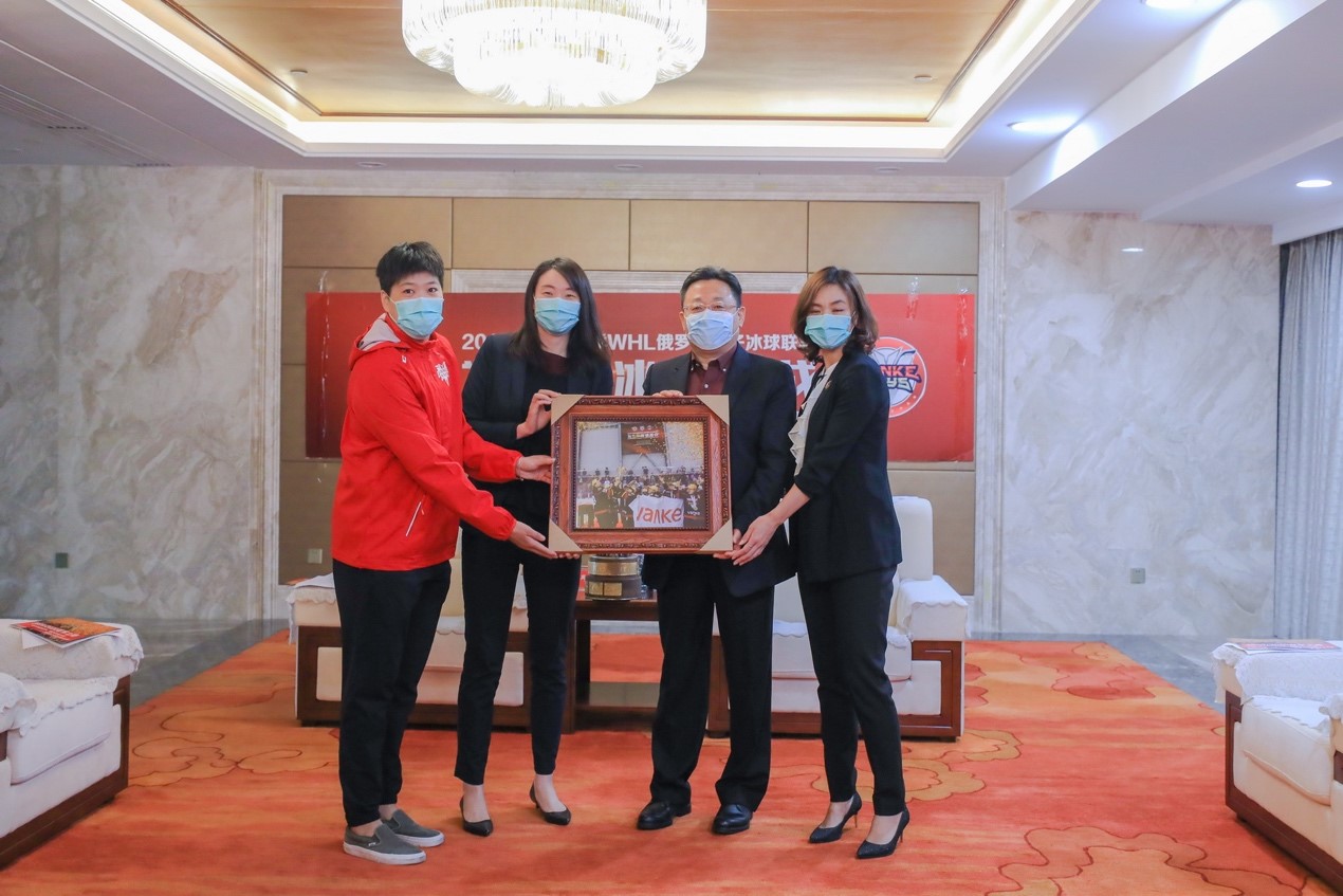 吴以环调研文体旅游项目,吴以环深圳