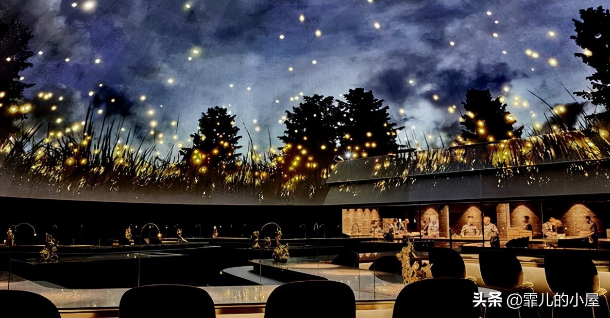 两年都预定不到座位的黑暗料理餐厅“炼金术士”，生吞金鱼的吃货