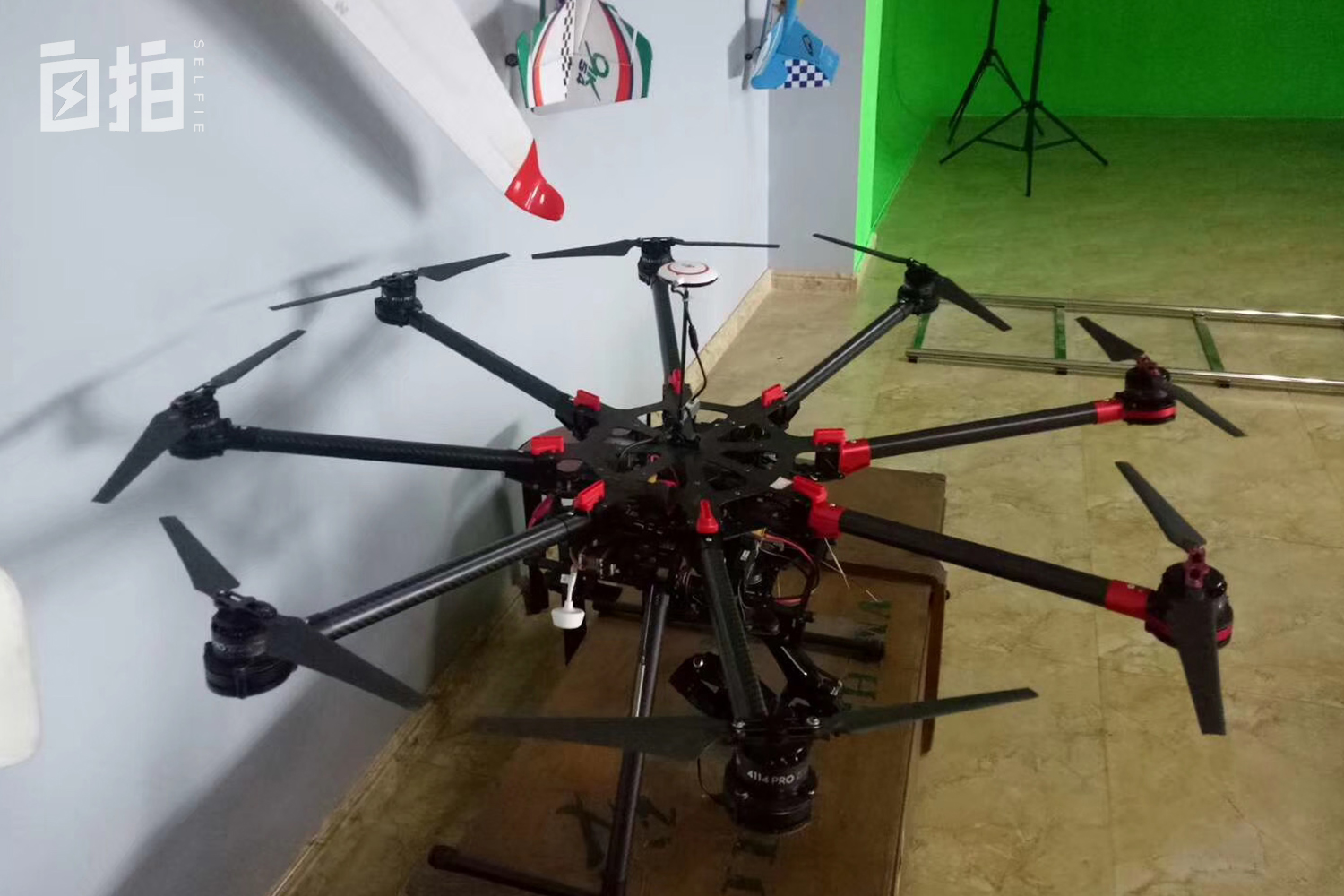 我，东北开过砖厂，巴黎刷过盘子，58岁再转型，从厨师变成摄影师