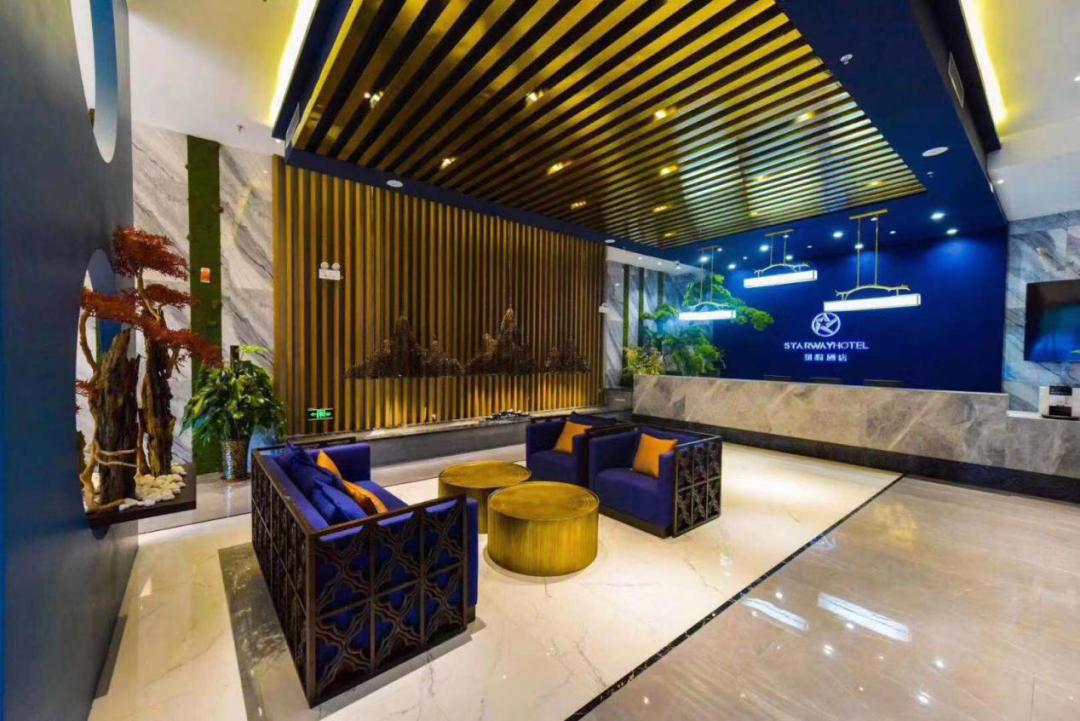 光是在芯片和驱动的配置上，煜朗灯具赢了