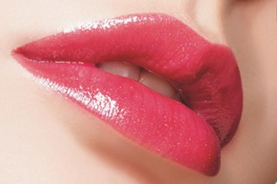 这个不到20块钱的润唇膏,居然可以治疗唇炎,尤其推荐干燥季节用