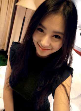 车模翟凌2018北京车展,中国第一车模翟凌复出